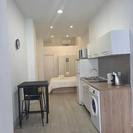 Apartment 5 A 3 Min Caminando De La Estacion De Bus Y Tren Maria Zambrano 5 *